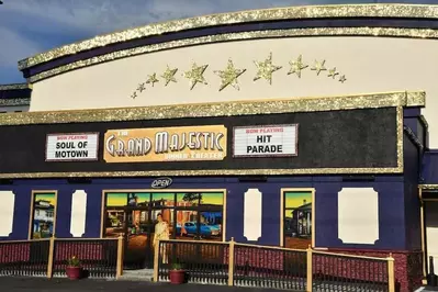 grand majestic dinner theater in pigeon forge