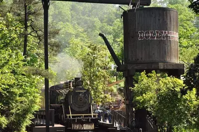 The Dollywood Express arrives at the station.