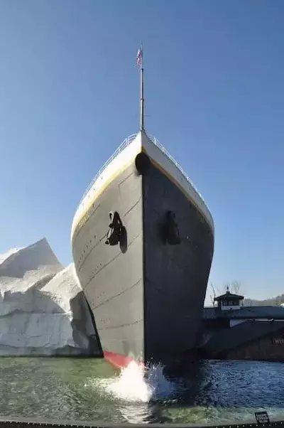 The front of the Titanic Museum in Pigeon Forge.