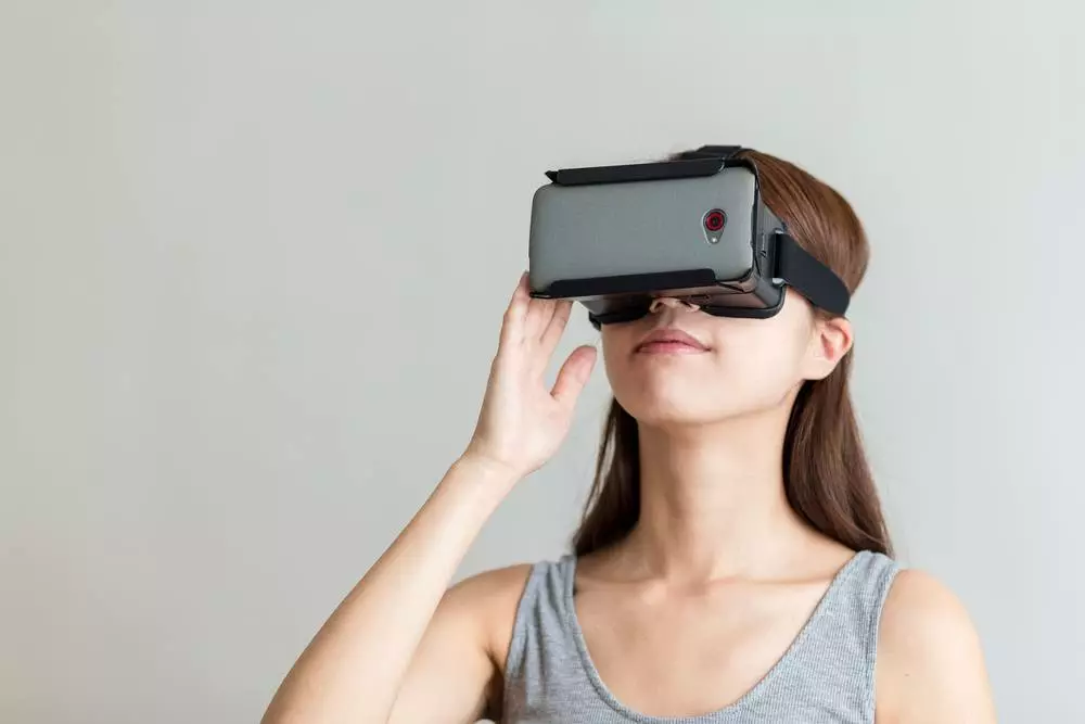 Virtual Reality Glasses