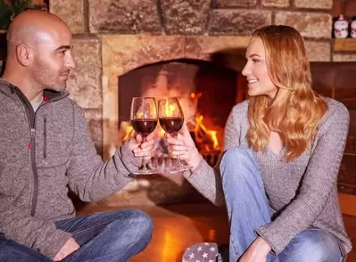 couple enjoying a romantic Smoky Mountain getaway