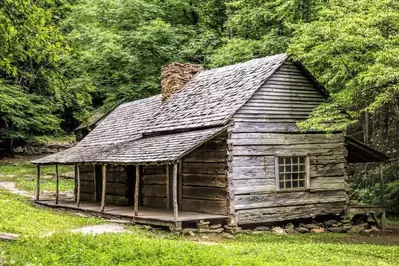 Noah Bud Ogle Cabin on Roaring Fork Motor Nature Trail