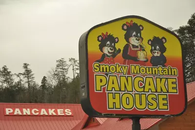 Smoky Mountain Pancake House sign