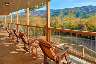 Grand View cabin balcony