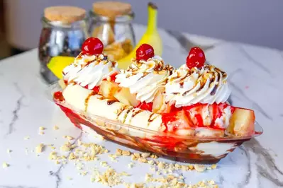 old fashioned banana split
