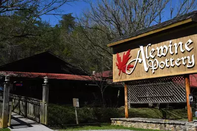 alewine pottery gatlinburg arts and crafts community