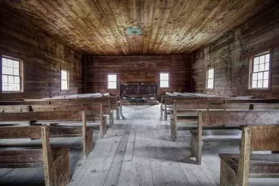 inside of primitive baptist church in cades cove