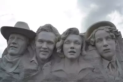 figures at the hollywood wax museum in pigeon forge