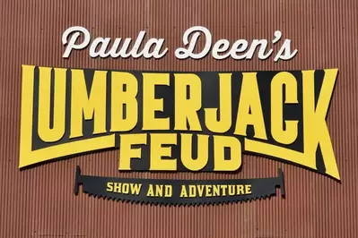 Lumberjack Feud in Pigeon Forge