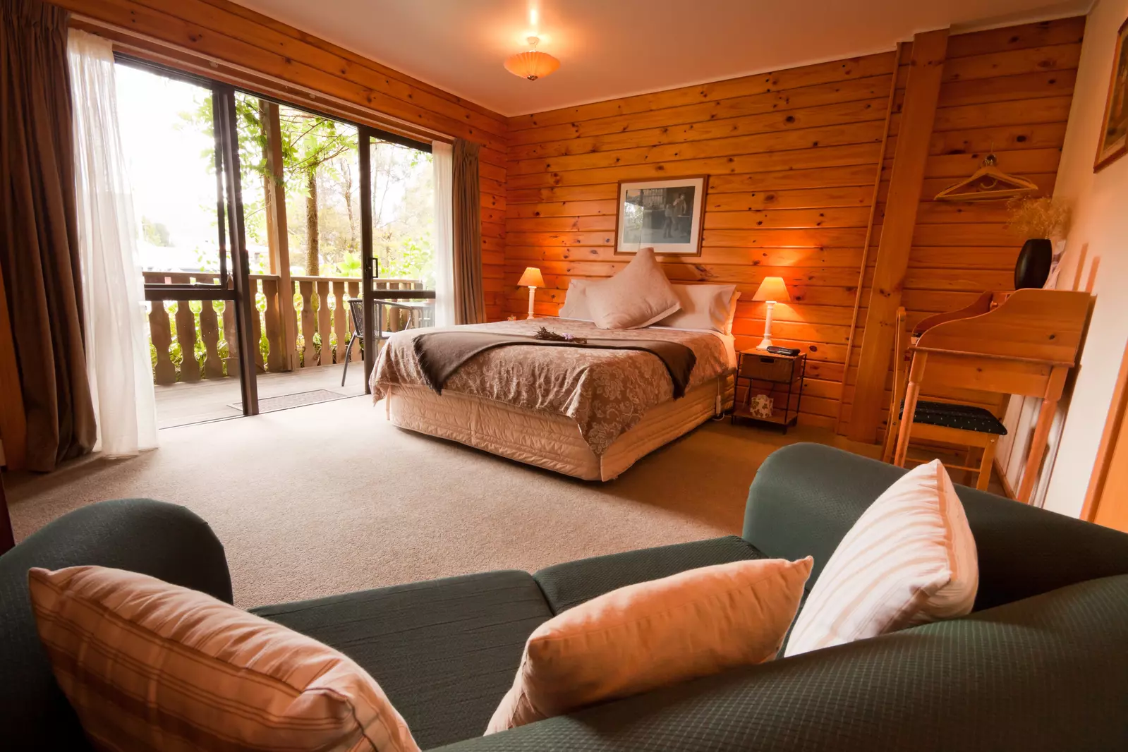 bedroom of a smokies cabin