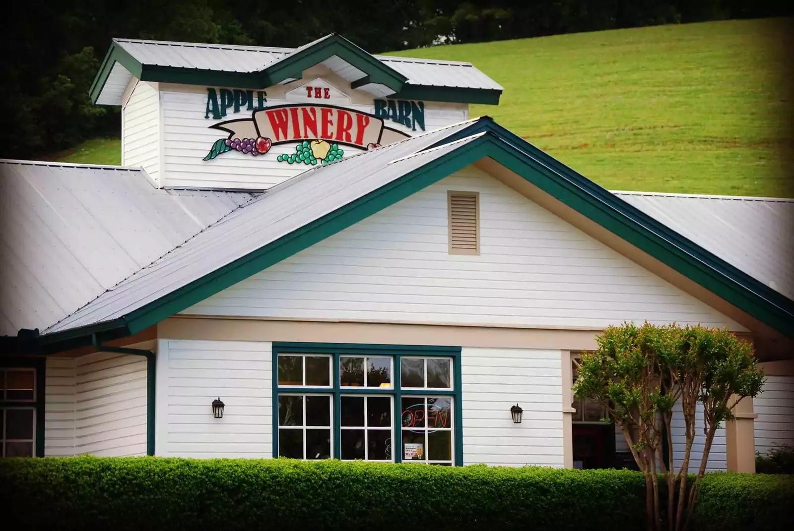 The Apple Barn Winery