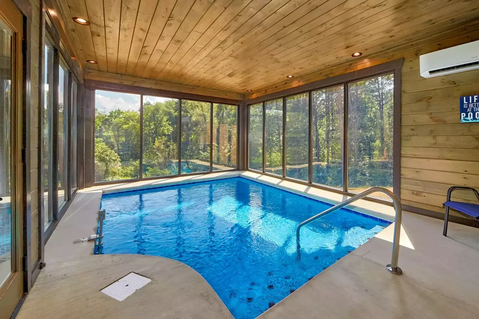 cabins in pigeon forge with a pool