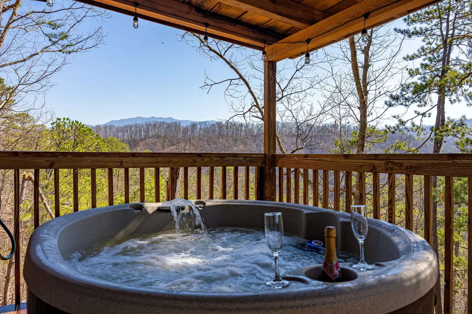 honeymoon cabins in pigeon forge