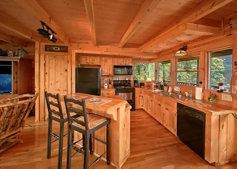  Open kitchen with all the necessities.