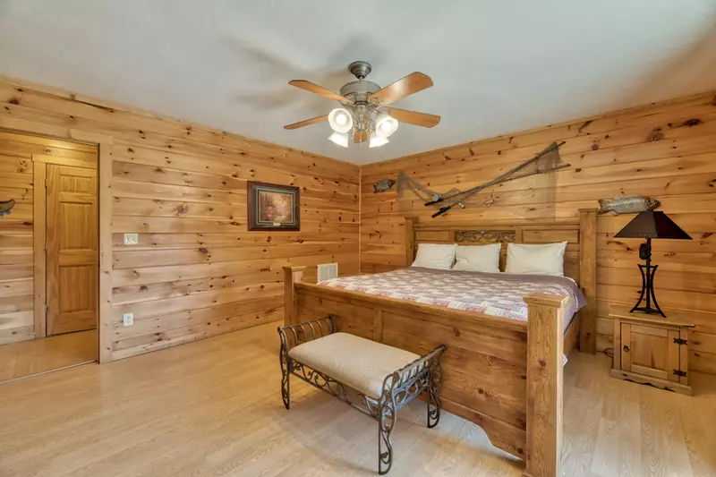 Cherokee Lodge