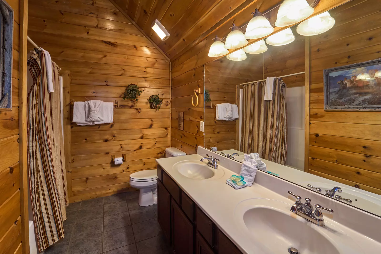 Property image, Interior, of Firefly Lodge