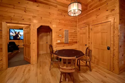 Property image, Interior, of Misty Mountain Lodge