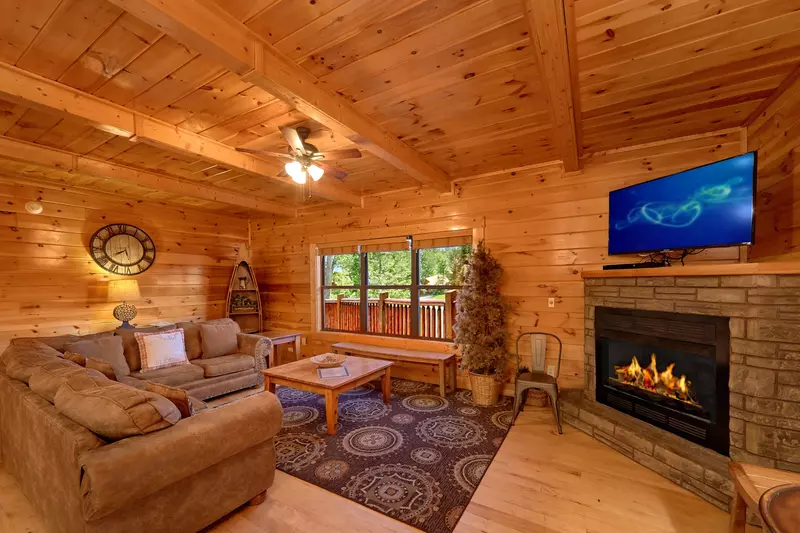 Property image, Interior, of Misty Mountain Lodge