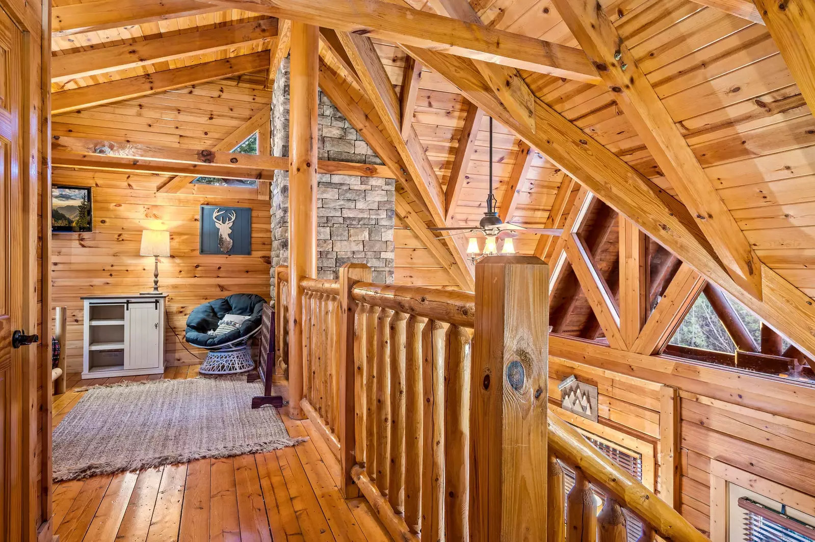 Property image, Interior, of Mountain Laurel