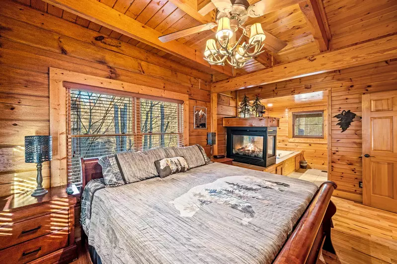 Property image, Interior, of Mountain Laurel