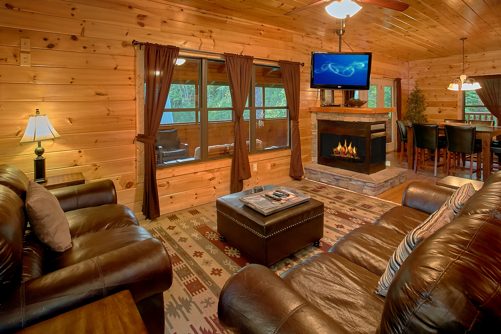 Property image, Interior, of Four Seasons