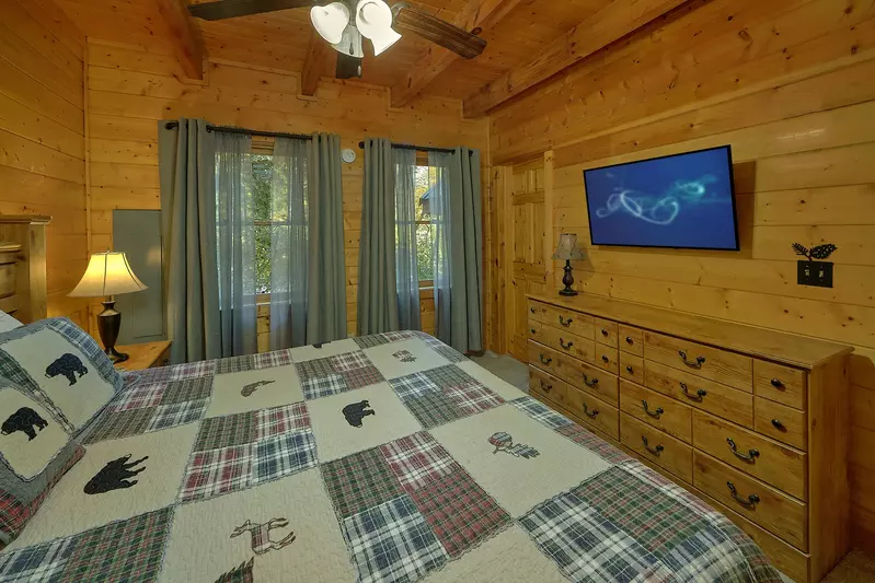 Property image, Interior, of Creeksong