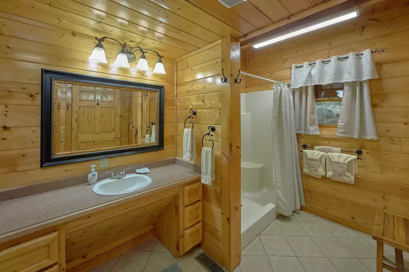 Property image, Interior, of Creeksong