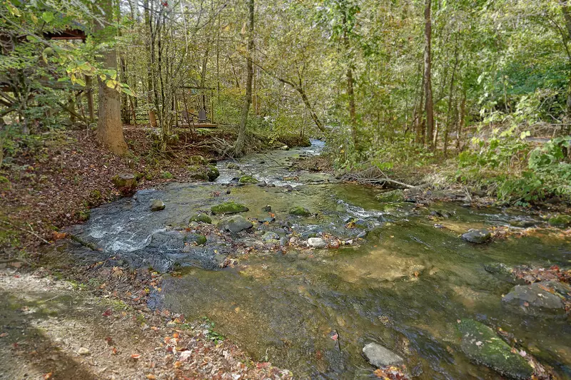 Property image, Interior, of Creeksong