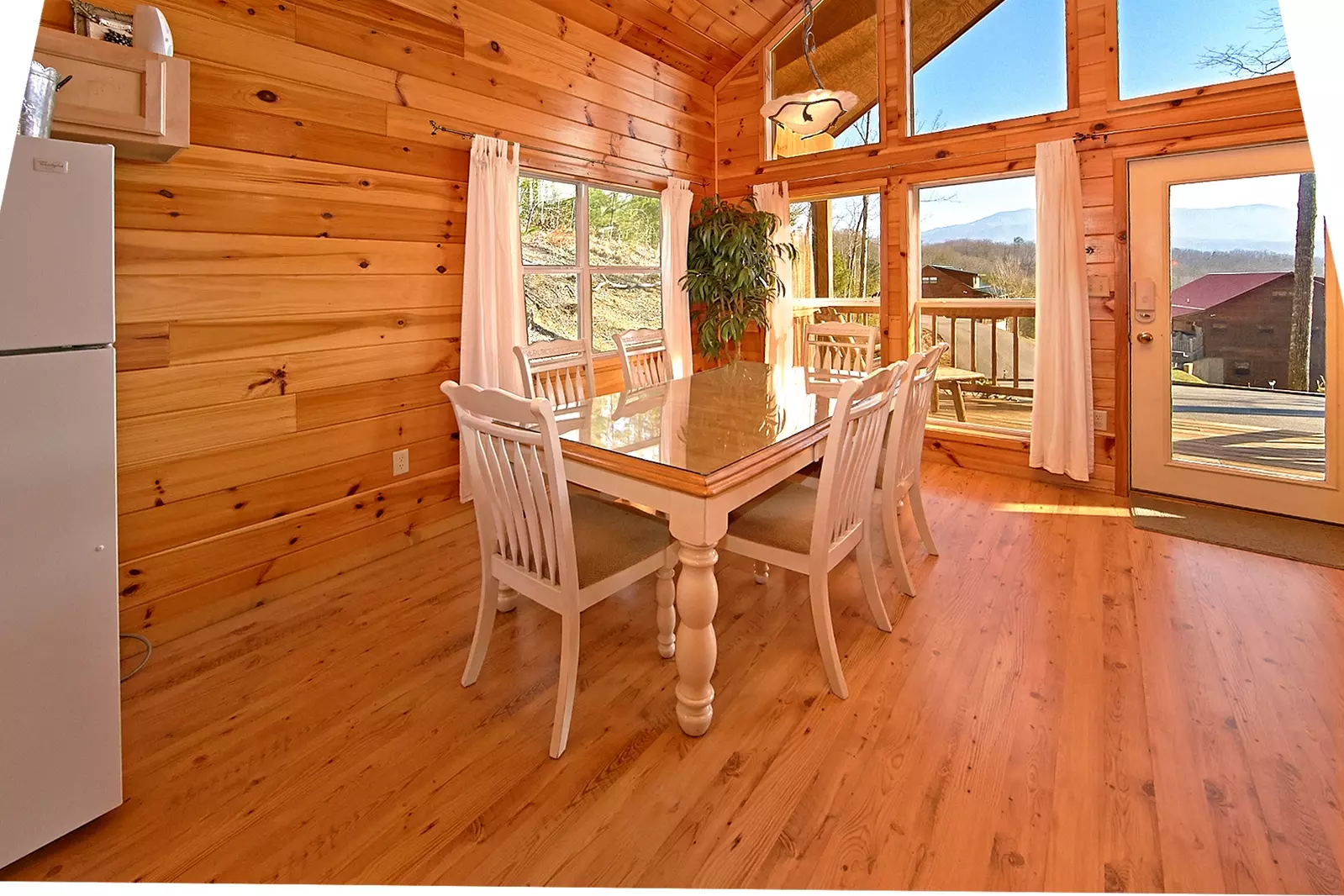 Property image, Interior, of A Slice of Heaven