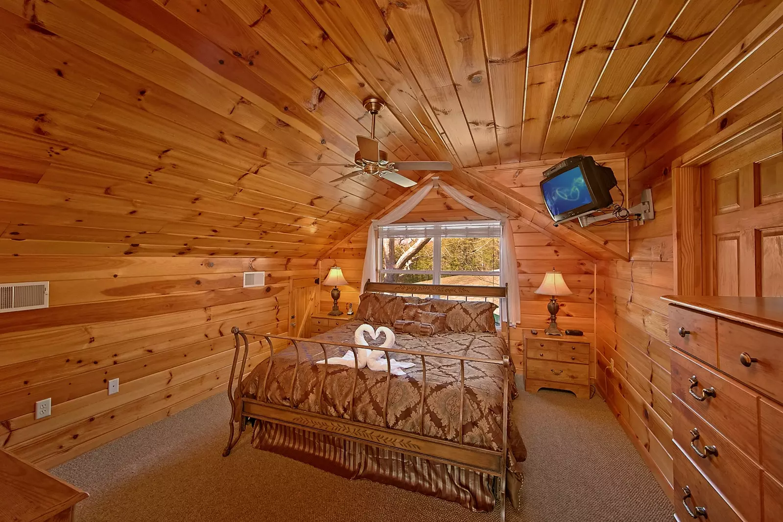 Property image, Interior, of A Slice of Heaven