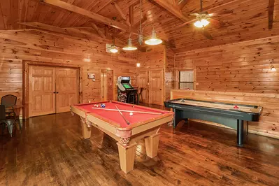 Property image, Interior, of Diamond In The Rough