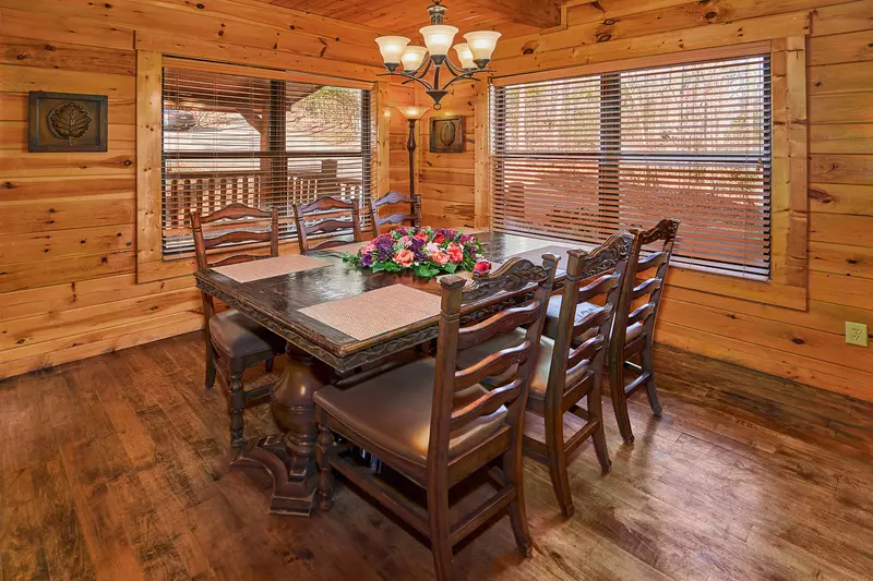 Property image, Interior, of Diamond In The Rough