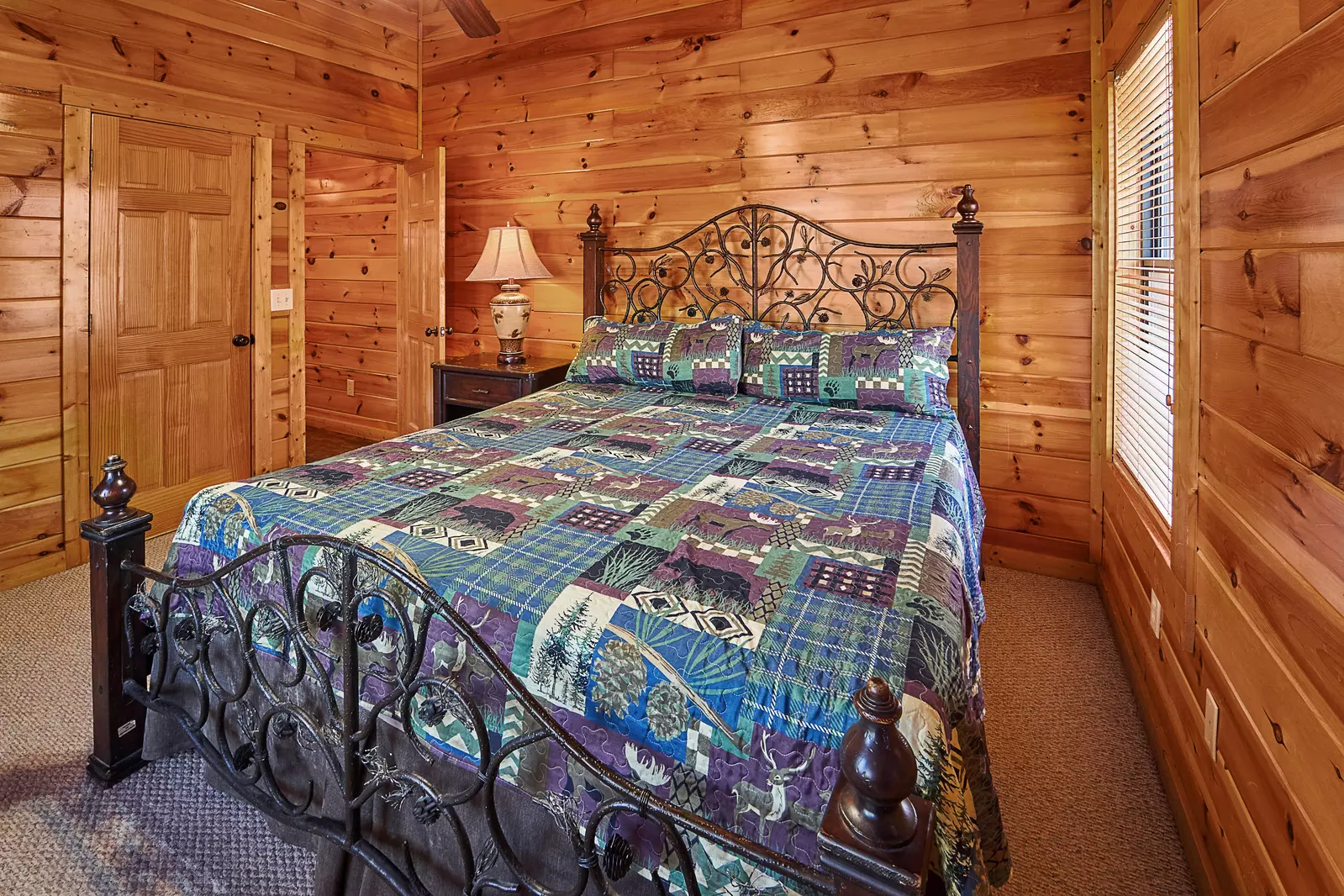 Property image, Interior, of Diamond In The Rough