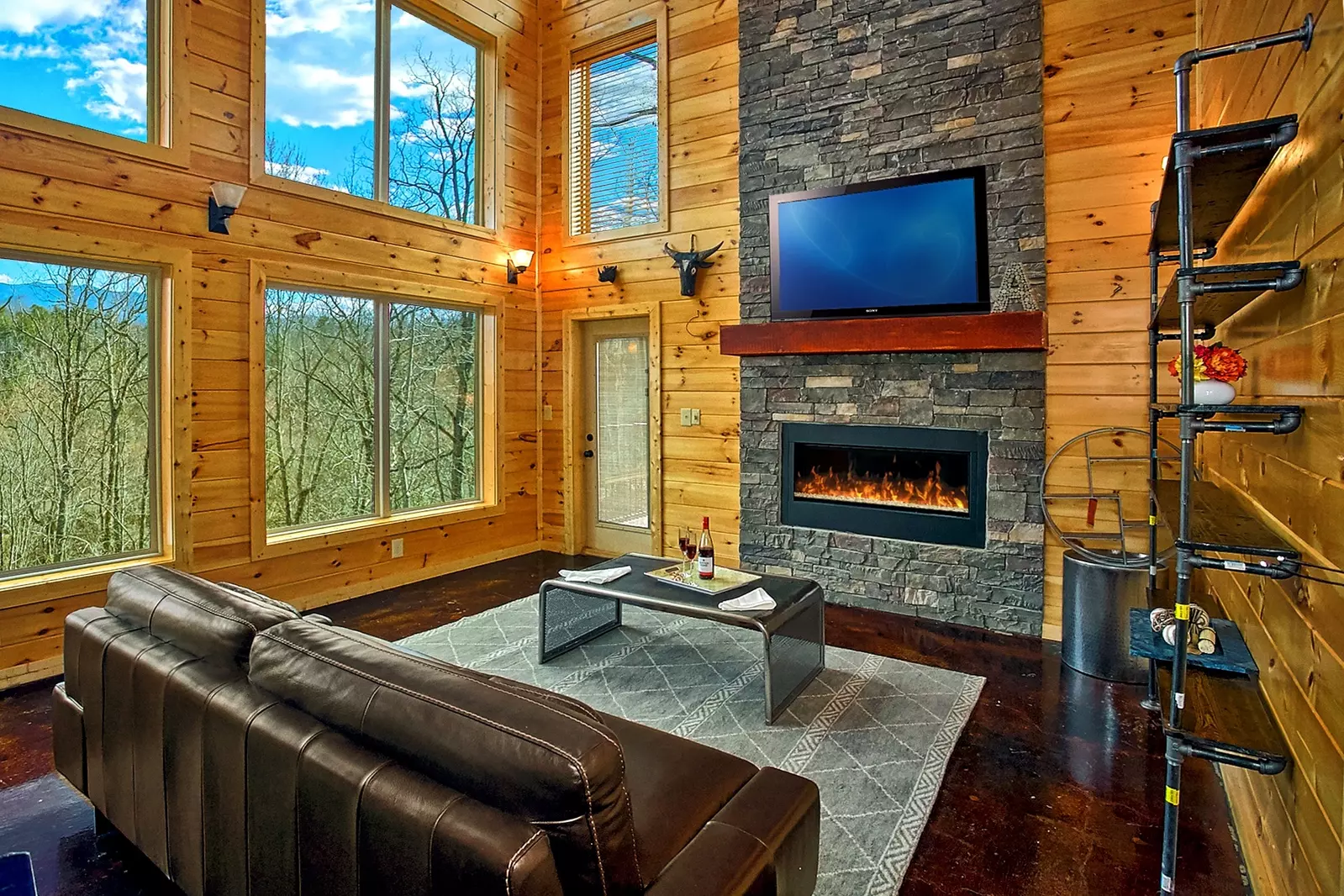 Property image, Interior, of Urban Cowboy