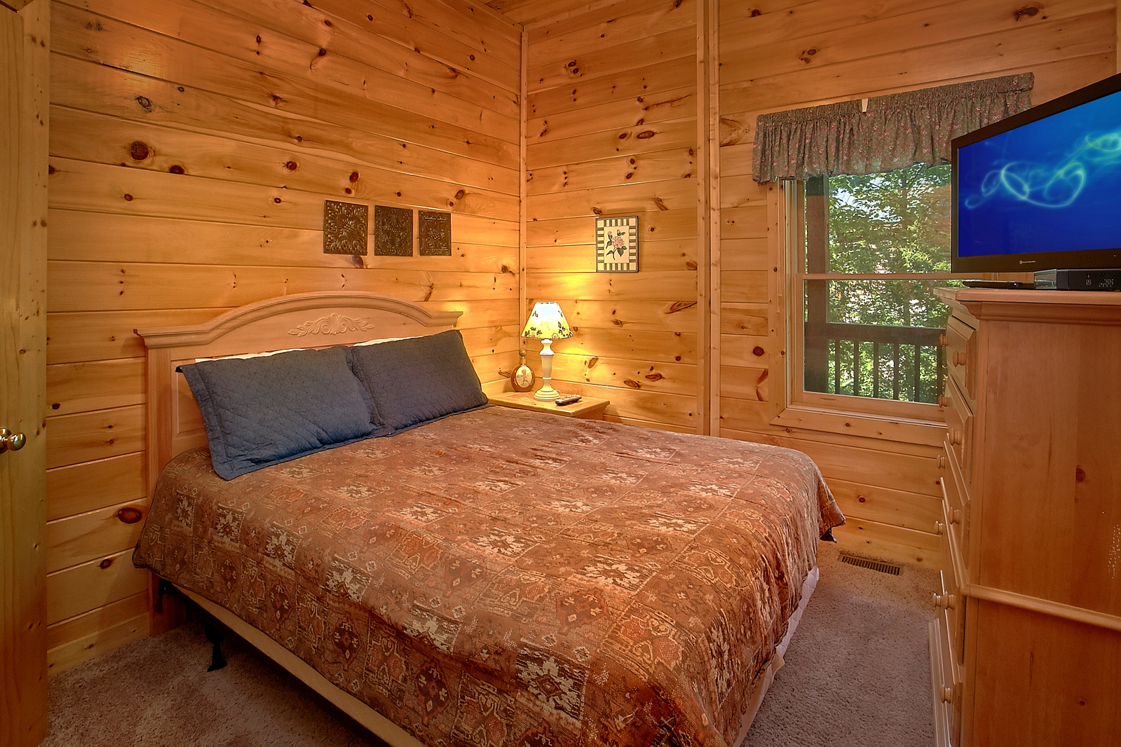 Property image, Interior, of A Mountain View Theater Lodge