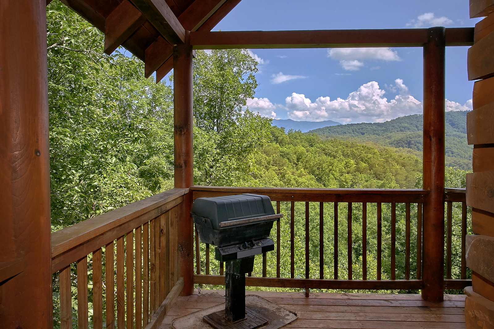 Property image, Interior, of A Mountain View Theater Lodge