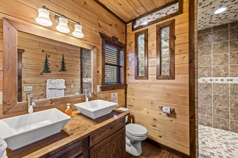 Property image, Interior, of Love Me Tender