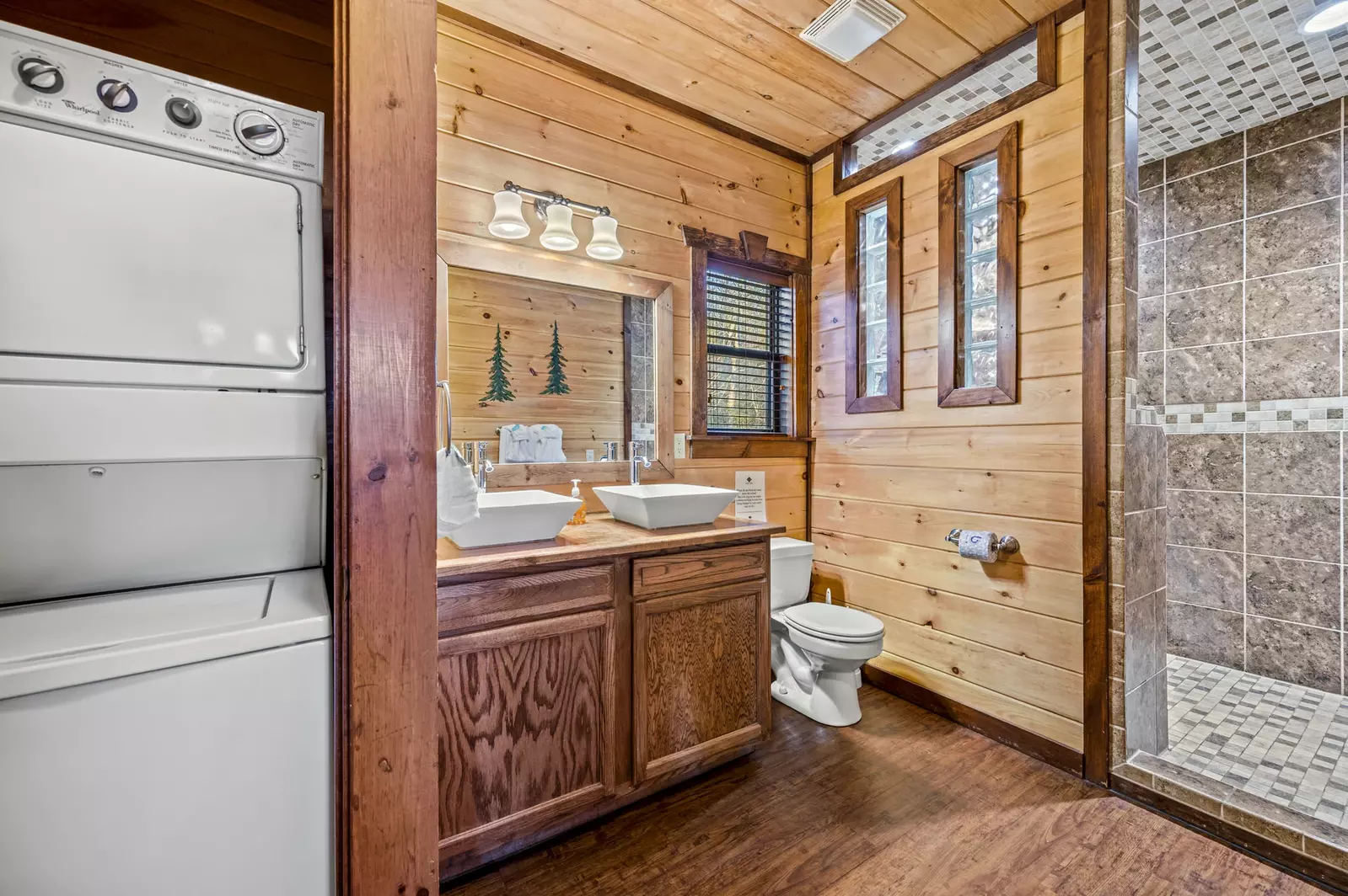 Property image, Interior, of Love Me Tender