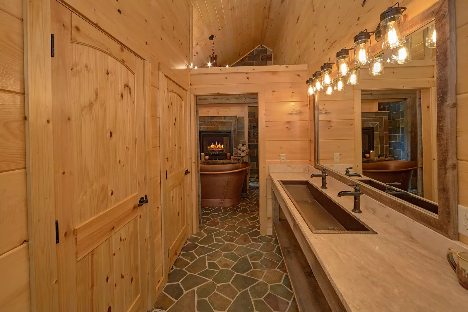 Property image, Exterior, of Big Sky Lodge