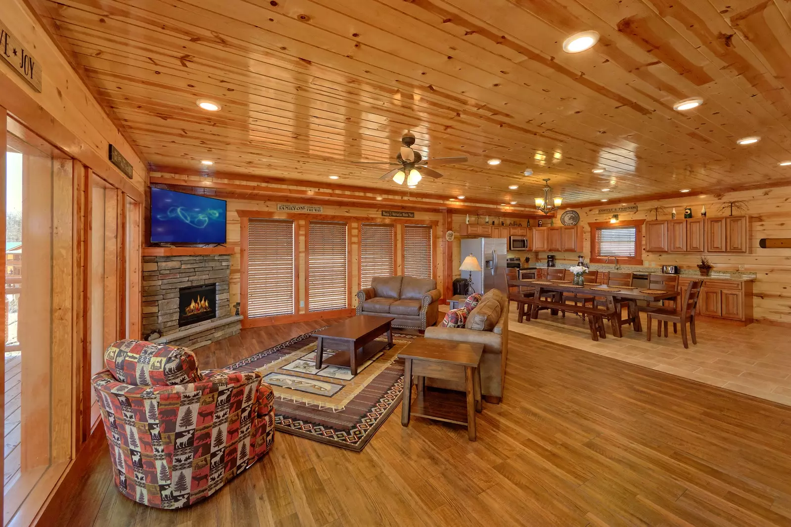 Property image, Interior, of Summit Pool Lodge