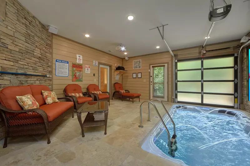 Property image, Interior, of Poolin Around