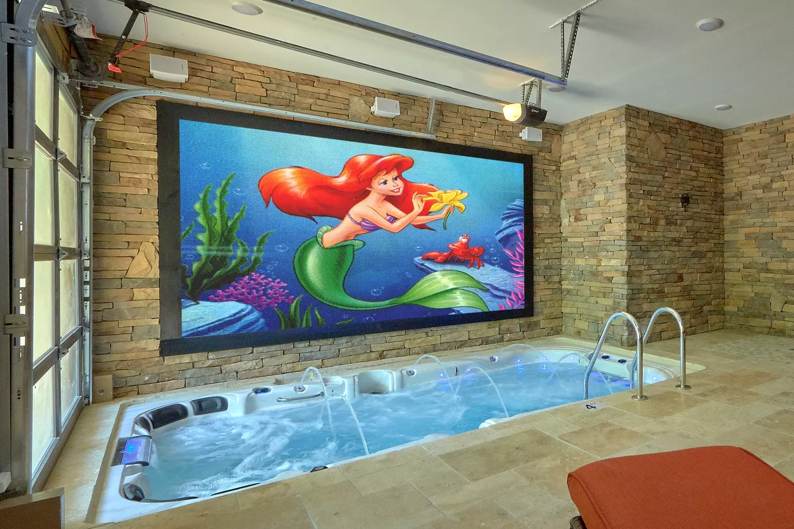 Property image, Interior, of Poolin Around
