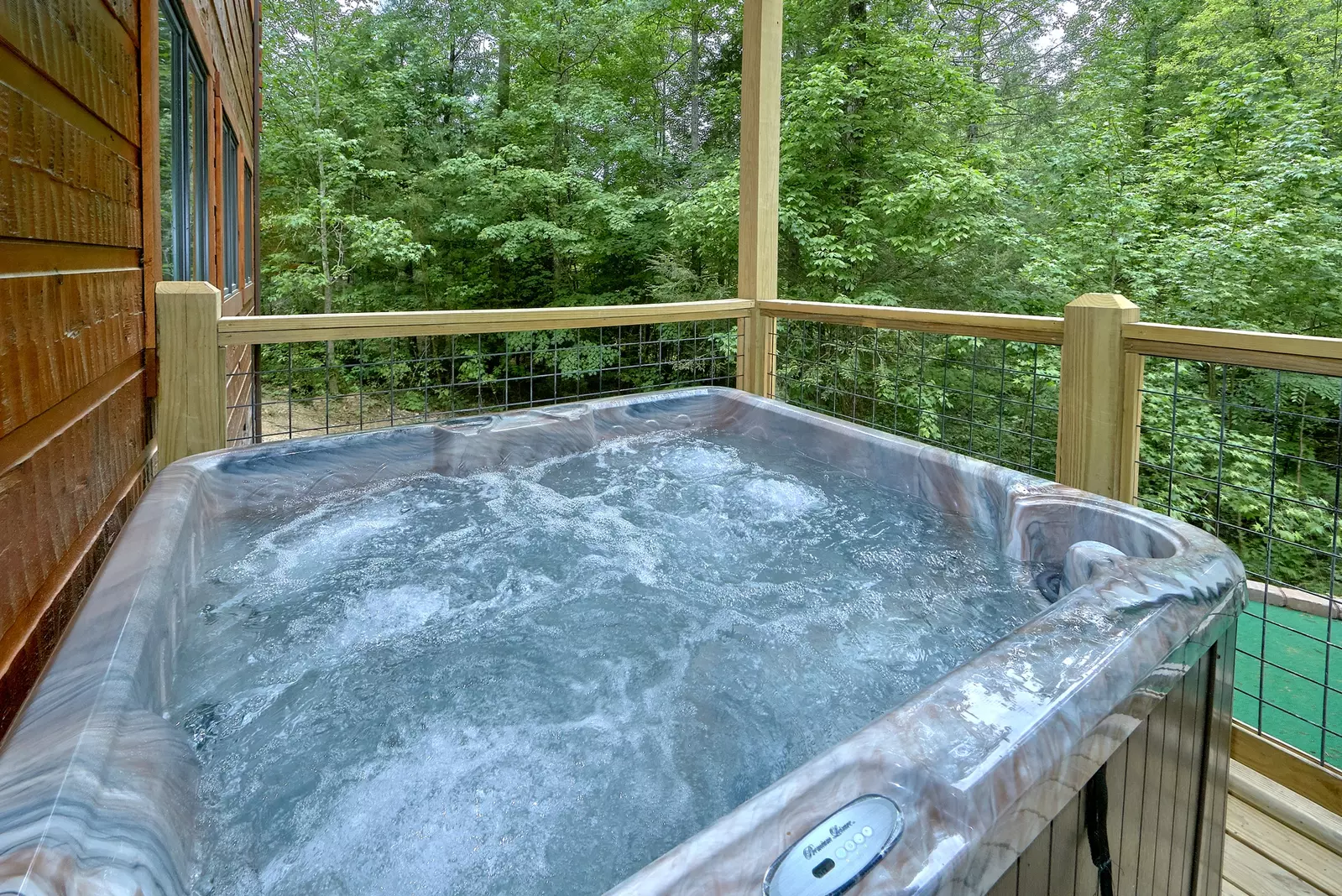 Property image, Interior, of Poolin Around