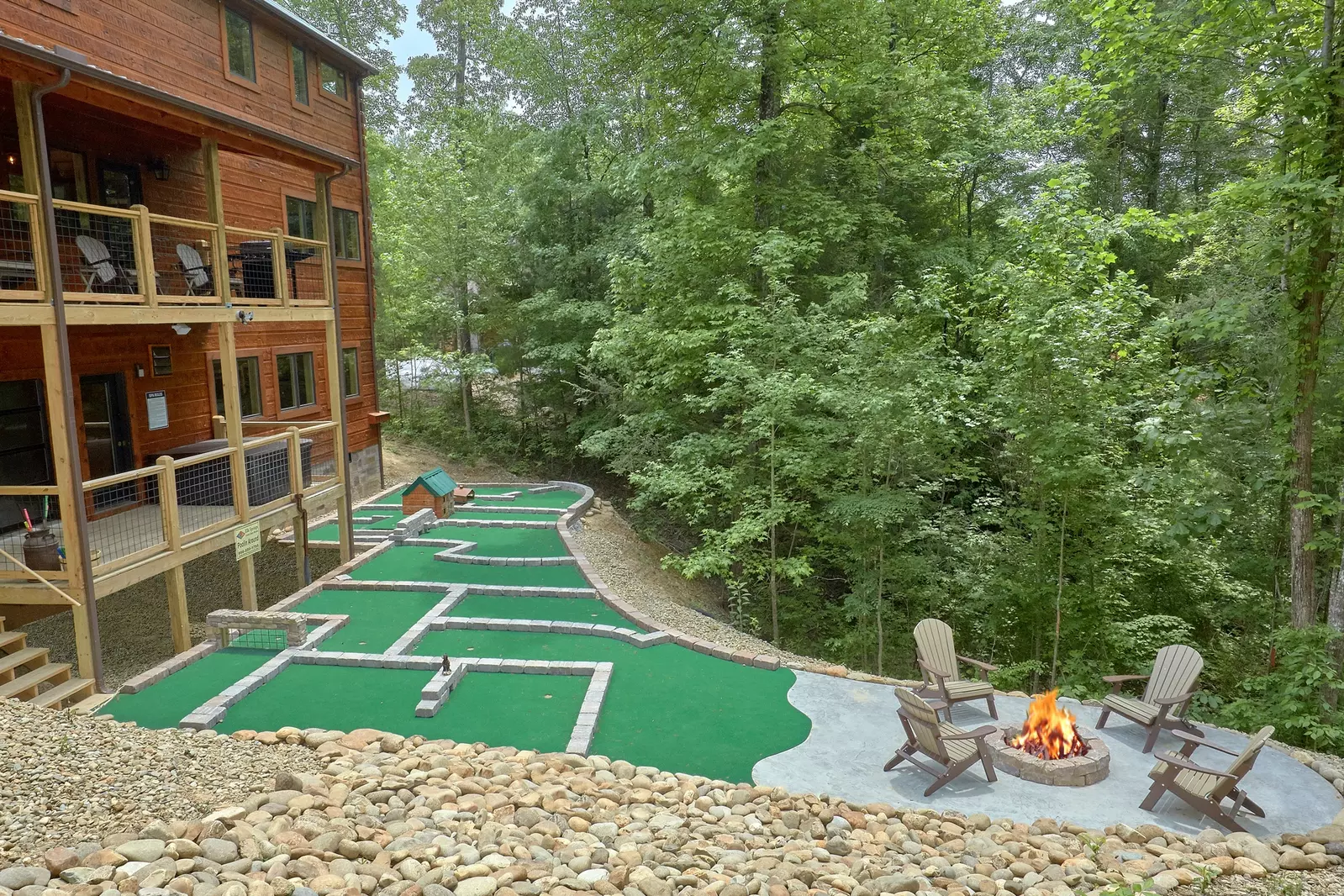 Property image, Interior, of Poolin Around