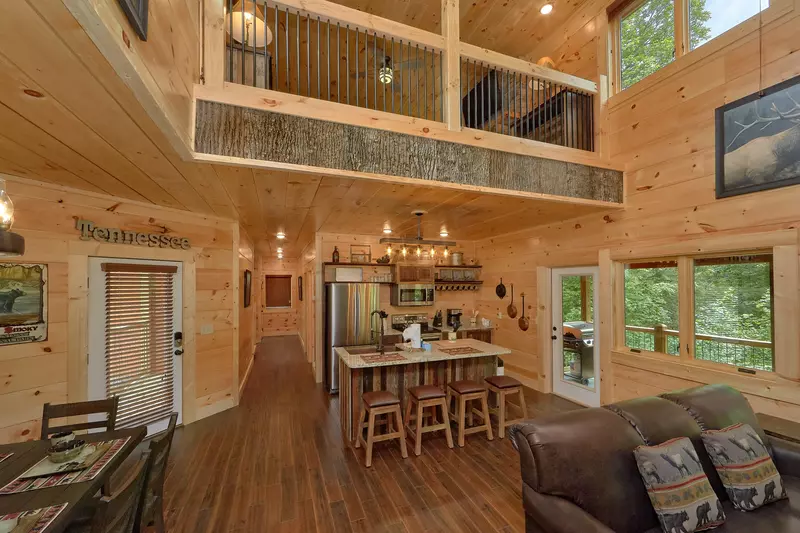 Property image, Interior, of Poolin Around