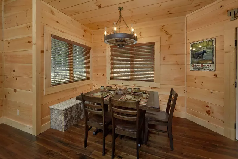 Property image, Interior, of Poolin Around