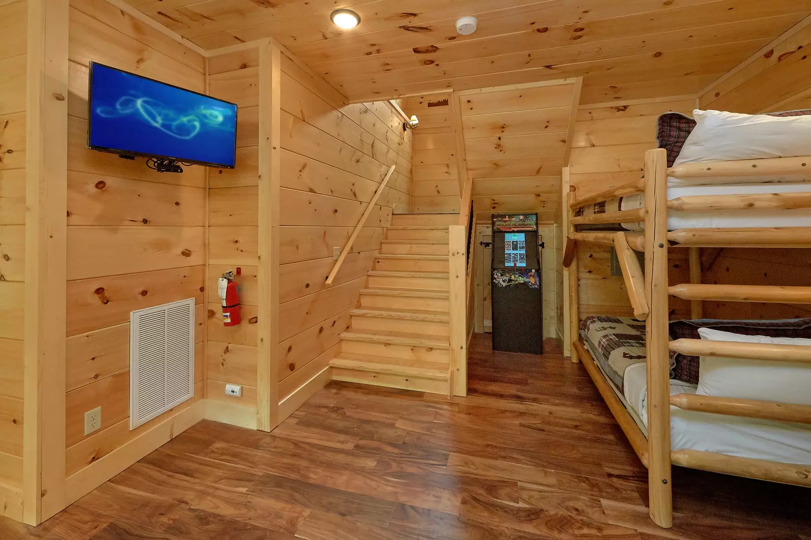 Property image, Interior, of Poolin Around