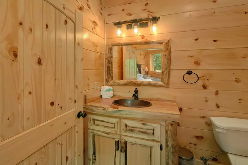 Property image, Interior, of Poolin Around