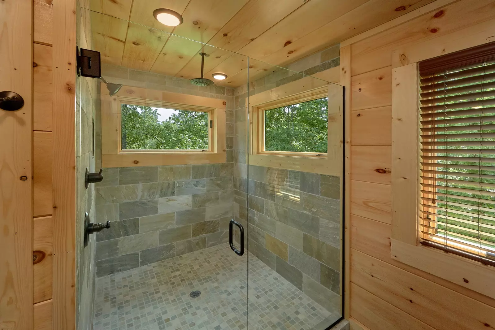 Property image, Interior, of Poolin Around