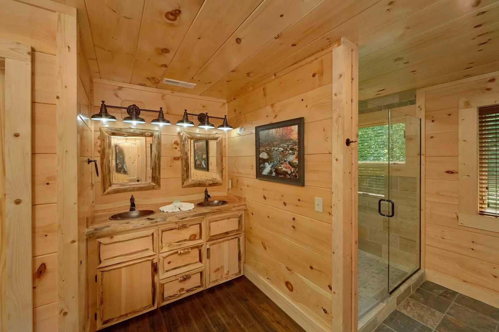 Property image, Interior, of Poolin Around